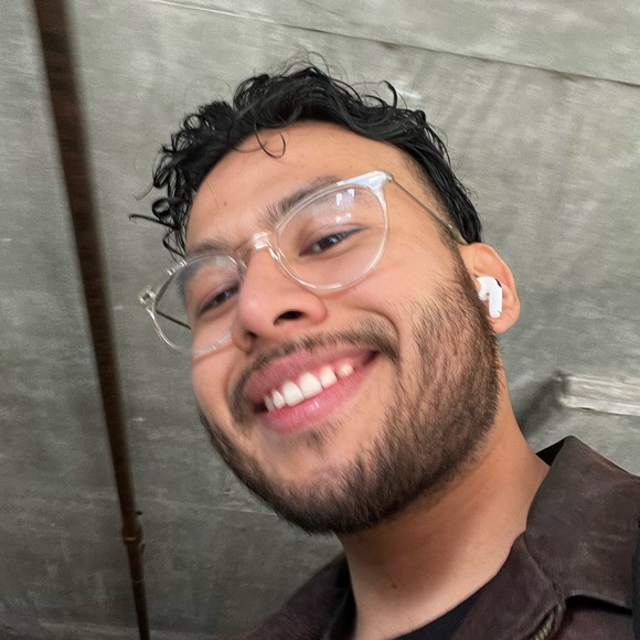 Meet your Posher, Edwin - Picture 1 of 1